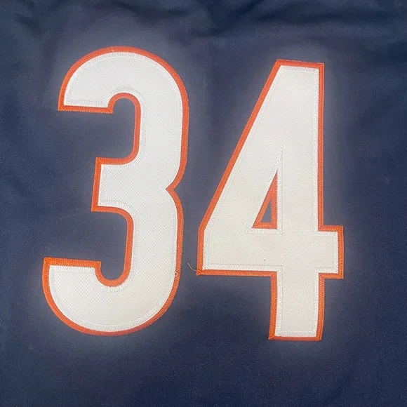 NFL Walter Payton #34 Chicago Bears Jersey - Picture 3 of 7